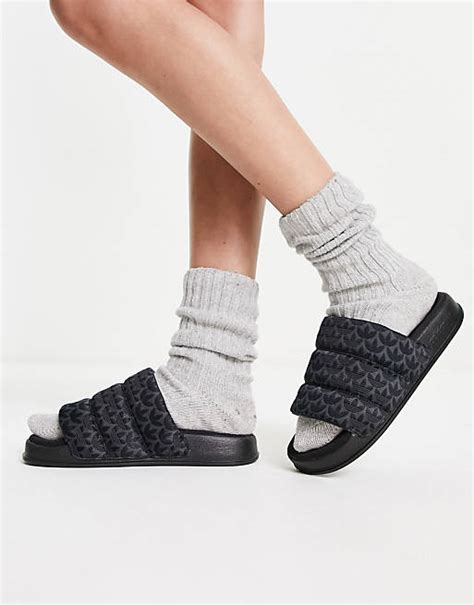 adidas slippers met dikke sokken|adidas adilette sokken.